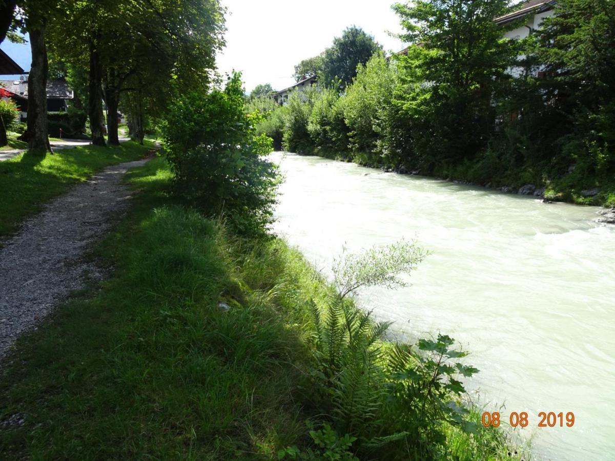 Huge And Calm Apartment In Central Garmisch 外观 照片